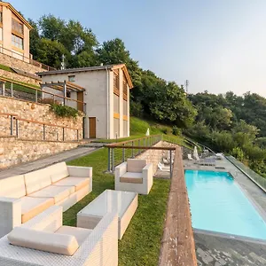 Beautiful Poolside And Stunning View Gardenia Ferienhaus Bellano