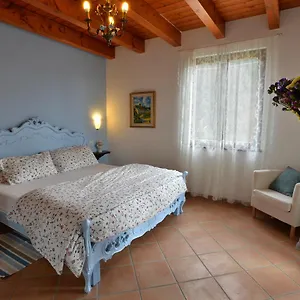  Vakantieboerderij Il Laghello Di Amina Italië