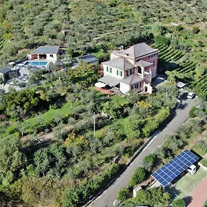  Vakantieboerderij L' Amandola Italië