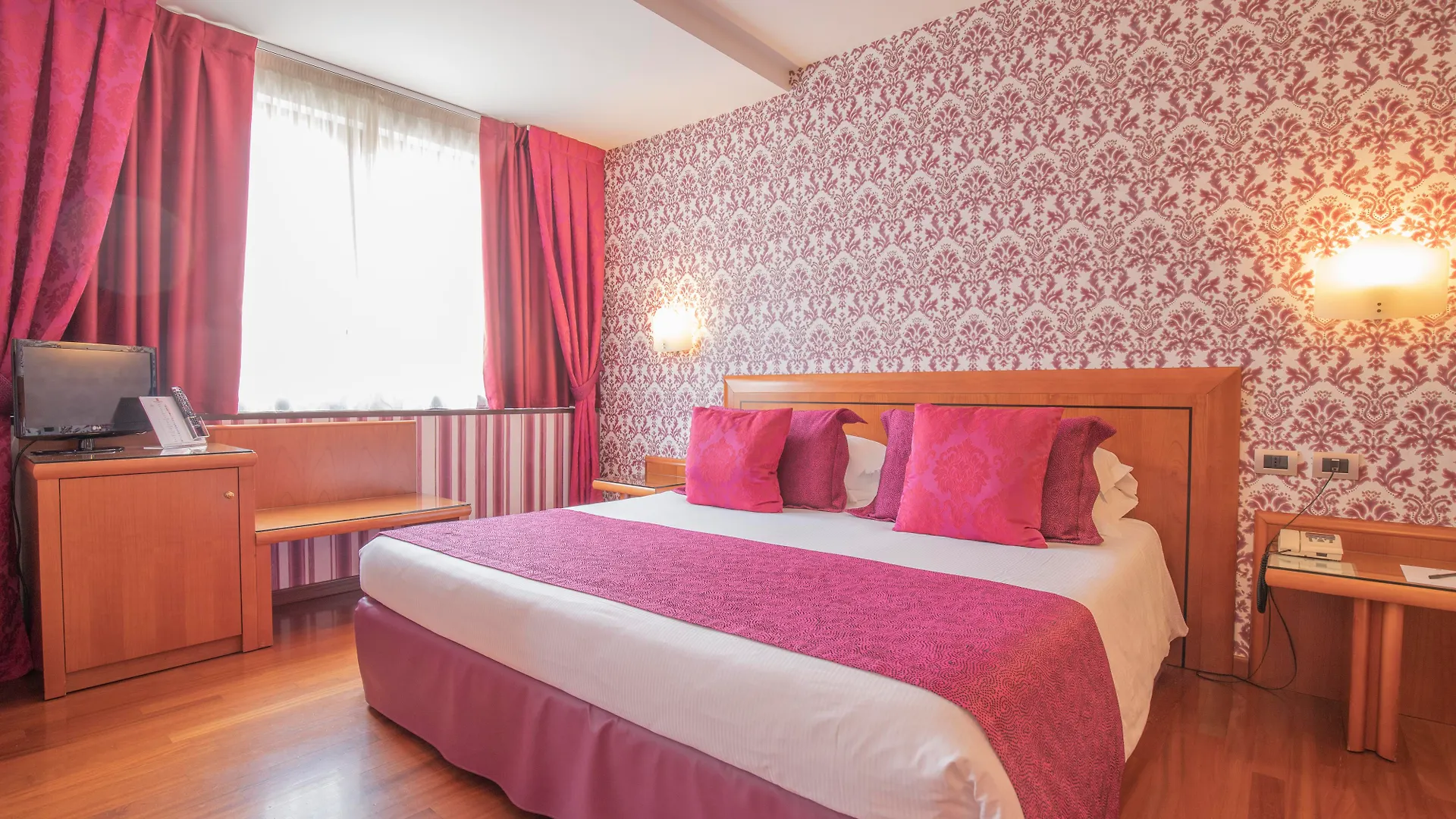 Hotel Palace Верона 4*,  Италия