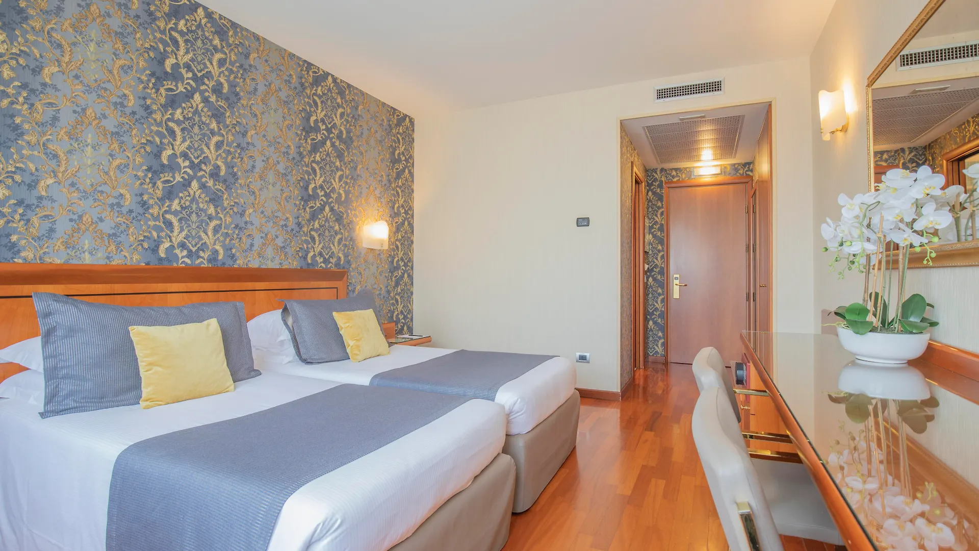 ****  Hotel Palace Верона Италия