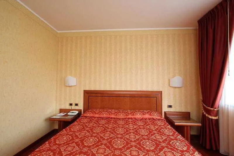 Hotel Palace ורונה
